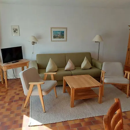 Apartment Falkenweg 7 *